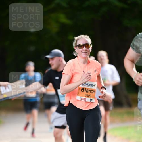 31.08.2025 - 21. Blankeneser Heldenlauf Dr. Thomas Lammeyer http://msf.ph/oto/8643056 31.08.2025 11:08:45 Laufen 5490 meine-sportfotos.de