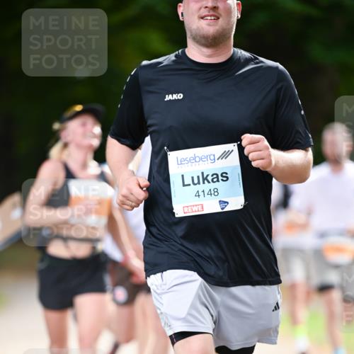 31.08.2025 - 21. Blankeneser Heldenlauf Dr. Thomas Lammeyer http://msf.ph/oto/8643070 31.08.2025 11:08:47 Laufen 4148 meine-sportfotos.de