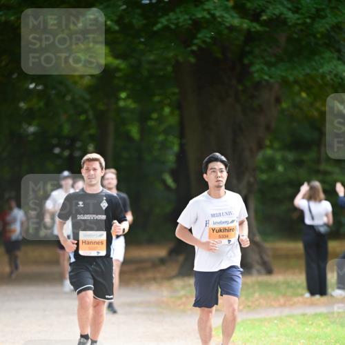 31.08.2025 - 21. Blankeneser Heldenlauf Dr. Thomas Lammeyer http://msf.ph/oto/8643111 31.08.2025 11:08:54 Laufen 5337, 5334 meine-sportfotos.de