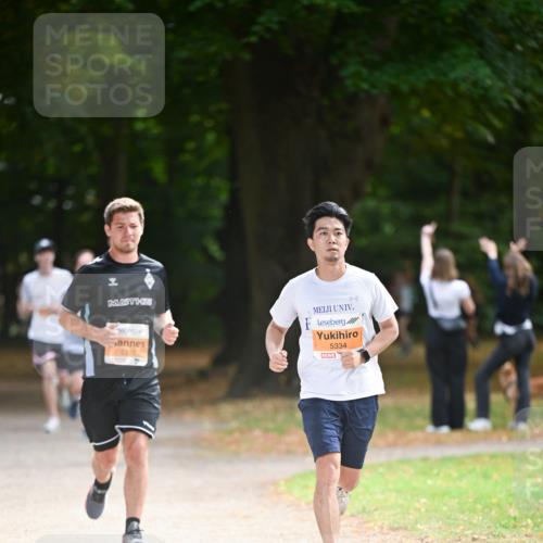31.08.2025 - 21. Blankeneser Heldenlauf Dr. Thomas Lammeyer http://msf.ph/oto/8643116 31.08.2025 11:08:54 Laufen 5337, 5334 meine-sportfotos.de