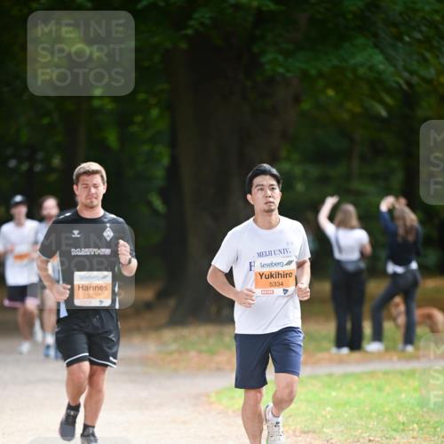 31.08.2025 - 21. Blankeneser Heldenlauf Dr. Thomas Lammeyer http://msf.ph/oto/8643117 31.08.2025 11:08:55 Laufen 5337, 5334 meine-sportfotos.de
