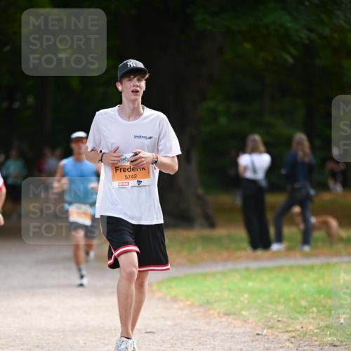 31.08.2025 - 21. Blankeneser Heldenlauf Dr. Thomas Lammeyer http://msf.ph/oto/8643173 31.08.2025 11:09:03 Laufen 5742 meine-sportfotos.de