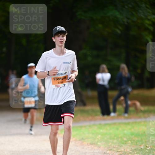 31.08.2025 - 21. Blankeneser Heldenlauf Dr. Thomas Lammeyer http://msf.ph/oto/8643176 31.08.2025 11:09:03 Laufen 5742 meine-sportfotos.de