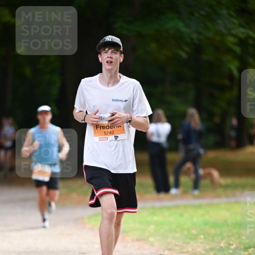31.08.2025 - 21. Blankeneser Heldenlauf Dr. Thomas Lammeyer http://msf.ph/oto/8643180 31.08.2025 11:09:04 Laufen 5742 meine-sportfotos.de