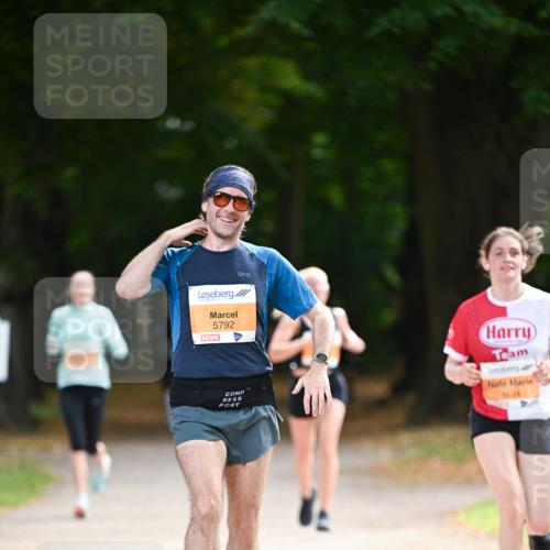 31.08.2025 - 21. Blankeneser Heldenlauf Dr. Thomas Lammeyer http://msf.ph/oto/8643230 31.08.2025 11:09:15 Laufen 5792, 5624 meine-sportfotos.de