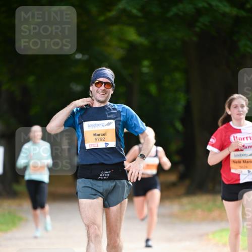 31.08.2025 - 21. Blankeneser Heldenlauf Dr. Thomas Lammeyer http://msf.ph/oto/8643231 31.08.2025 11:09:15 Laufen 5792, 5624 meine-sportfotos.de