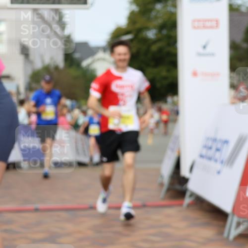 31.08.2025 - 21. Blankeneser Heldenlauf Strokosch-Dieckow http://msf.ph/oto/8643236 31.08.2025 10:24:56 Ziel 2151, 2049, 2733, 2398, 2428, 2384, 2496 meine-sportfotos.de