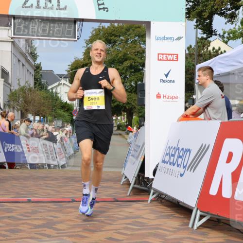 31.08.2025 - 21. Blankeneser Heldenlauf Strokosch-Dieckow http://msf.ph/oto/8643313 31.08.2025 10:12:04 Ziel 2297 meine-sportfotos.de