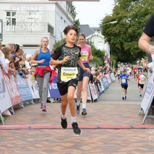 31.08.2025 - 21. Blankeneser Heldenlauf Strokosch-Dieckow http://msf.ph/oto/8643336 31.08.2025 10:24:50 Ziel 2151, 2049, 2733, 2428 meine-sportfotos.de