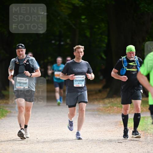 31.08.2025 - 21. Blankeneser Heldenlauf Dr. Thomas Lammeyer http://msf.ph/oto/8643340 31.08.2025 11:09:35 Laufen 4092, 4173 meine-sportfotos.de