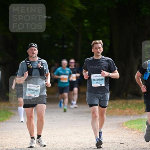 31.08.2025 - 21. Blankeneser Heldenlauf Dr. Thomas Lammeyer http://msf.ph/oto/8643352 31.08.2025 11:09:36 Laufen 4092, 4173, 4 meine-sportfotos.de