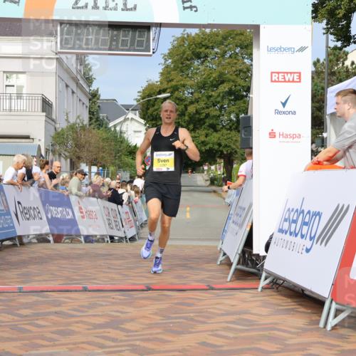 31.08.2025 - 21. Blankeneser Heldenlauf Strokosch-Dieckow http://msf.ph/oto/8643401 31.08.2025 10:12:03 Ziel 2297 meine-sportfotos.de