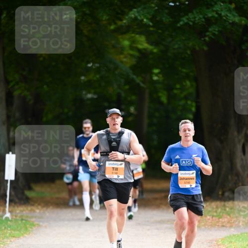 31.08.2025 - 21. Blankeneser Heldenlauf Dr. Thomas Lammeyer http://msf.ph/oto/8643435 31.08.2025 11:09:48 Laufen 5746, 5745, 040 meine-sportfotos.de