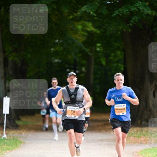 31.08.2025 - 21. Blankeneser Heldenlauf Dr. Thomas Lammeyer http://msf.ph/oto/8643437 31.08.2025 11:09:48 Laufen 5746, 5745, 359 meine-sportfotos.de