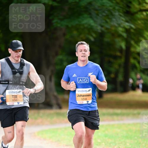 31.08.2025 - 21. Blankeneser Heldenlauf Dr. Thomas Lammeyer http://msf.ph/oto/8643459 31.08.2025 11:09:50 Laufen 5746, 040, 359, 5745 meine-sportfotos.de