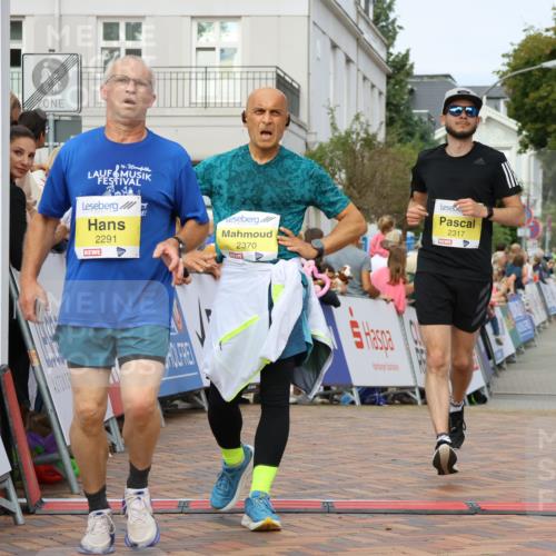 31.08.2025 - 21. Blankeneser Heldenlauf Strokosch-Dieckow http://msf.ph/oto/8643469 31.08.2025 10:24:40 Ziel 2317, 2698, 2716, 2662, 2370, 2291 meine-sportfotos.de