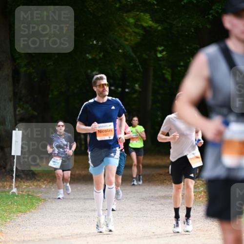 31.08.2025 - 21. Blankeneser Heldenlauf Dr. Thomas Lammeyer http://msf.ph/oto/8643471 31.08.2025 11:09:52 Laufen 5507 meine-sportfotos.de