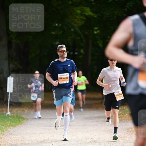 31.08.2025 - 21. Blankeneser Heldenlauf Dr. Thomas Lammeyer http://msf.ph/oto/8643473 31.08.2025 11:09:53 Laufen 5507, 5506 meine-sportfotos.de