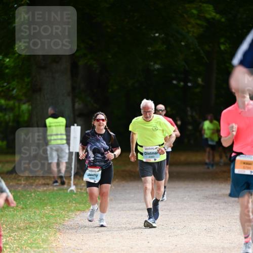 31.08.2025 - 21. Blankeneser Heldenlauf Dr. Thomas Lammeyer http://msf.ph/oto/8643507 31.08.2025 11:09:57 Laufen 4398, 4393, 5794 meine-sportfotos.de
