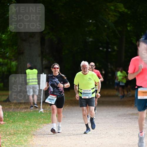 31.08.2025 - 21. Blankeneser Heldenlauf Dr. Thomas Lammeyer http://msf.ph/oto/8643508 31.08.2025 11:09:57 Laufen 4398, 4393, 5794 meine-sportfotos.de