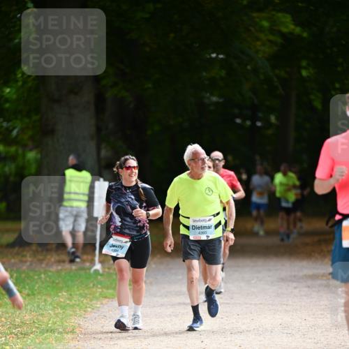 31.08.2025 - 21. Blankeneser Heldenlauf Dr. Thomas Lammeyer http://msf.ph/oto/8643515 31.08.2025 11:09:58 Laufen 4398, 4393 meine-sportfotos.de