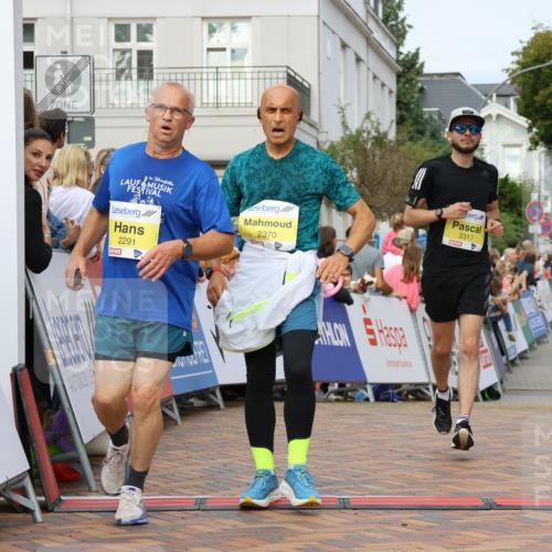 31.08.2025 - 21. Blankeneser Heldenlauf Strokosch-Dieckow http://msf.ph/oto/8643519 31.08.2025 10:24:40 Ziel 2317, 2698, 2716, 2662, 2370, 2291 meine-sportfotos.de