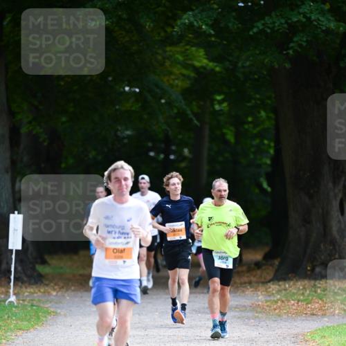 31.08.2025 - 21. Blankeneser Heldenlauf Dr. Thomas Lammeyer http://msf.ph/oto/8643521 31.08.2025 11:10:11 Laufen 5773, 5356, 4314 meine-sportfotos.de