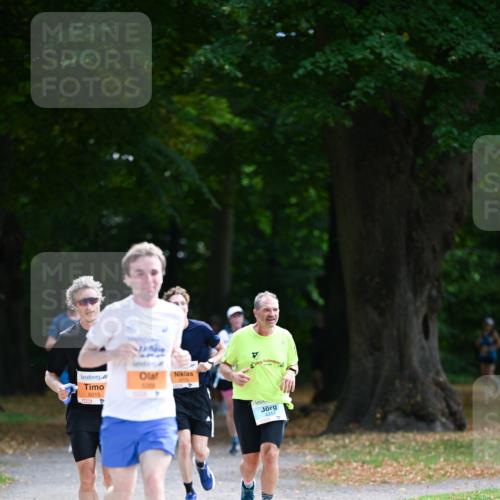 31.08.2025 - 21. Blankeneser Heldenlauf Dr. Thomas Lammeyer http://msf.ph/oto/8643525 31.08.2025 11:10:12 Laufen 5773, 5015, 4314 meine-sportfotos.de
