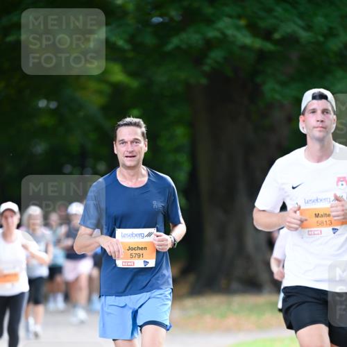 31.08.2025 - 21. Blankeneser Heldenlauf Dr. Thomas Lammeyer http://msf.ph/oto/8643546 31.08.2025 11:10:22 Laufen 5791, 5813 meine-sportfotos.de