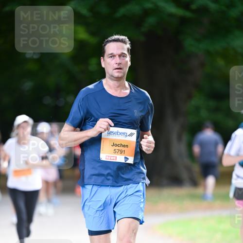 31.08.2025 - 21. Blankeneser Heldenlauf Dr. Thomas Lammeyer http://msf.ph/oto/8643556 31.08.2025 11:10:23 Laufen 5791 meine-sportfotos.de