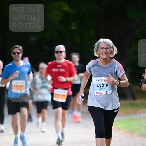 31.08.2025 - 21. Blankeneser Heldenlauf Dr. Thomas Lammeyer http://msf.ph/oto/8643617 31.08.2025 11:10:30 Laufen 4181 meine-sportfotos.de