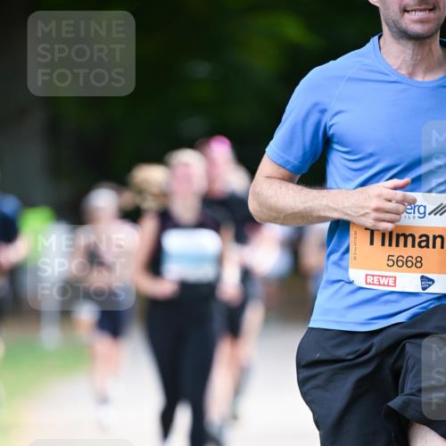 31.08.2025 - 21. Blankeneser Heldenlauf Dr. Thomas Lammeyer http://msf.ph/oto/8643655 31.08.2025 11:10:34 Laufen 5668 meine-sportfotos.de