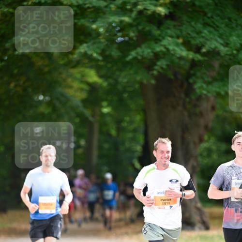31.08.2025 - 21. Blankeneser Heldenlauf Dr. Thomas Lammeyer http://msf.ph/oto/8643684 31.08.2025 11:10:43 Laufen 5818 meine-sportfotos.de