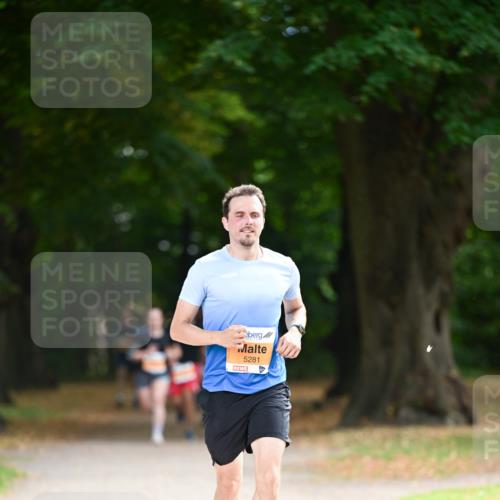 31.08.2025 - 21. Blankeneser Heldenlauf Dr. Thomas Lammeyer http://msf.ph/oto/8643692 31.08.2025 11:10:45 Laufen 5281 meine-sportfotos.de
