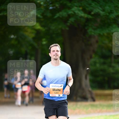 31.08.2025 - 21. Blankeneser Heldenlauf Dr. Thomas Lammeyer http://msf.ph/oto/8643699 31.08.2025 11:10:46 Laufen 5281 meine-sportfotos.de