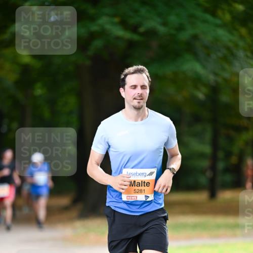 31.08.2025 - 21. Blankeneser Heldenlauf Dr. Thomas Lammeyer http://msf.ph/oto/8643706 31.08.2025 11:10:46 Laufen 5281 meine-sportfotos.de