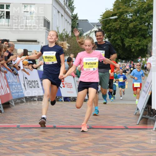 31.08.2025 - 21. Blankeneser Heldenlauf Strokosch-Dieckow http://msf.ph/oto/8643720 31.08.2025 10:24:31 Ziel 2698, 2386, 2325, 2587, 2523, 2662 meine-sportfotos.de