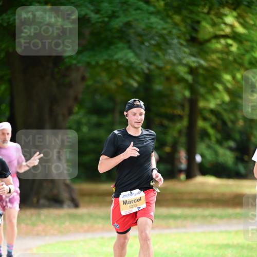 31.08.2025 - 21. Blankeneser Heldenlauf Dr. Thomas Lammeyer http://msf.ph/oto/8643722 31.08.2025 11:10:55 Laufen 5239 meine-sportfotos.de