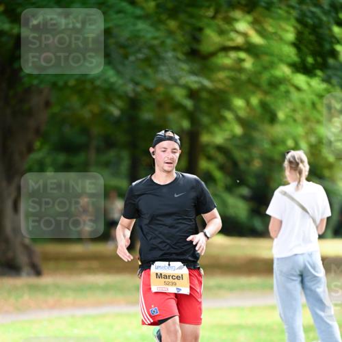 31.08.2025 - 21. Blankeneser Heldenlauf Dr. Thomas Lammeyer http://msf.ph/oto/8643727 31.08.2025 11:10:56 Laufen 5239, 4 meine-sportfotos.de