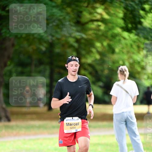 31.08.2025 - 21. Blankeneser Heldenlauf Dr. Thomas Lammeyer http://msf.ph/oto/8643728 31.08.2025 11:10:56 Laufen 5239 meine-sportfotos.de