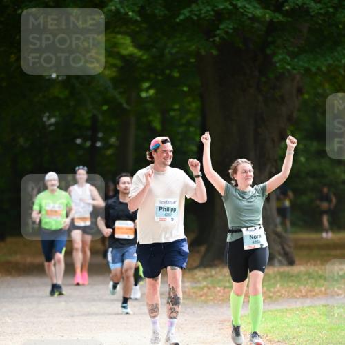 31.08.2025 - 21. Blankeneser Heldenlauf Dr. Thomas Lammeyer http://msf.ph/oto/8643893 31.08.2025 11:11:23 Laufen 4262, 4263 meine-sportfotos.de