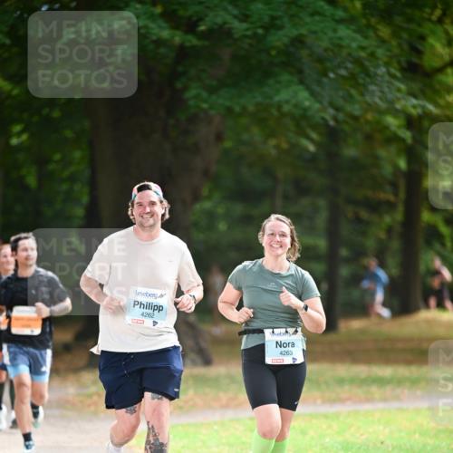 31.08.2025 - 21. Blankeneser Heldenlauf Dr. Thomas Lammeyer http://msf.ph/oto/8643909 31.08.2025 11:11:25 Laufen 4262, 4263 meine-sportfotos.de