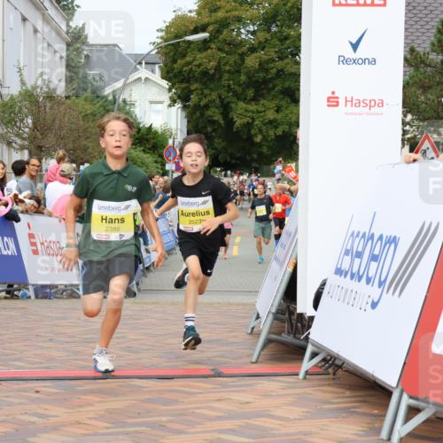 31.08.2025 - 21. Blankeneser Heldenlauf Strokosch-Dieckow http://msf.ph/oto/8643915 31.08.2025 10:24:24 Ziel 2386, 2523 meine-sportfotos.de