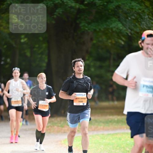 31.08.2025 - 21. Blankeneser Heldenlauf Dr. Thomas Lammeyer http://msf.ph/oto/8643921 31.08.2025 11:11:27 Laufen 5688 meine-sportfotos.de