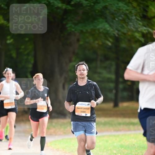 31.08.2025 - 21. Blankeneser Heldenlauf Dr. Thomas Lammeyer http://msf.ph/oto/8643927 31.08.2025 11:11:28 Laufen 5688 meine-sportfotos.de