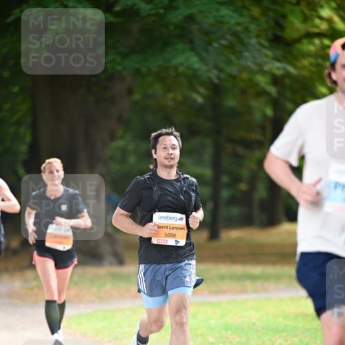31.08.2025 - 21. Blankeneser Heldenlauf Dr. Thomas Lammeyer http://msf.ph/oto/8643929 31.08.2025 11:11:28 Laufen 5688 meine-sportfotos.de