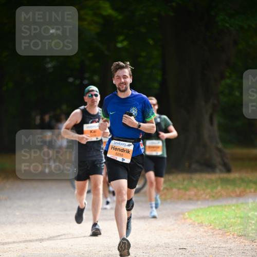 31.08.2025 - 21. Blankeneser Heldenlauf Dr. Thomas Lammeyer http://msf.ph/oto/8643967 31.08.2025 11:11:34 Laufen 5255 meine-sportfotos.de