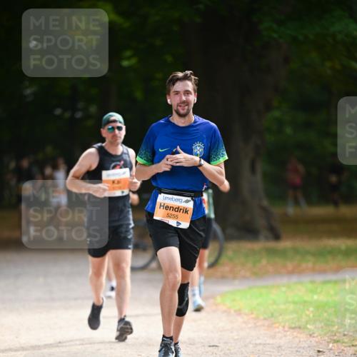 31.08.2025 - 21. Blankeneser Heldenlauf Dr. Thomas Lammeyer http://msf.ph/oto/8643974 31.08.2025 11:11:35 Laufen 5255 meine-sportfotos.de