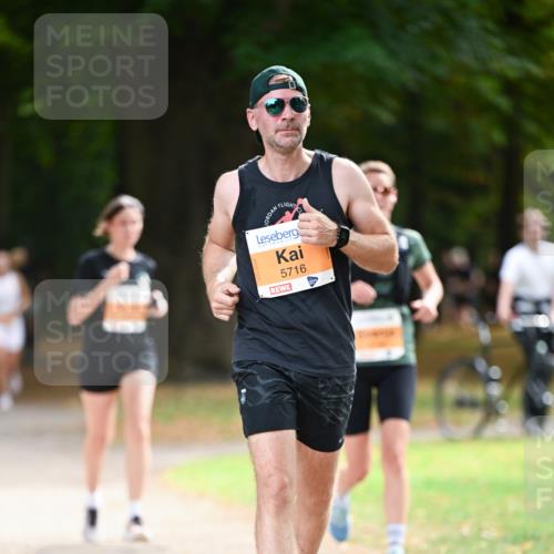 31.08.2025 - 21. Blankeneser Heldenlauf Dr. Thomas Lammeyer http://msf.ph/oto/8643996 31.08.2025 11:11:38 Laufen 5716 meine-sportfotos.de