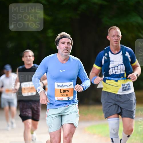 31.08.2025 - 21. Blankeneser Heldenlauf Dr. Thomas Lammeyer http://msf.ph/oto/8644052 31.08.2025 11:11:52 Laufen 5658 meine-sportfotos.de